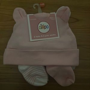 CIRCO 2 HATS AND 2 PAIR SOCKS